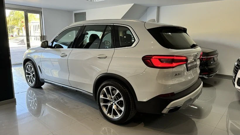 BMW X5 xDrive 30dA - glavna slika