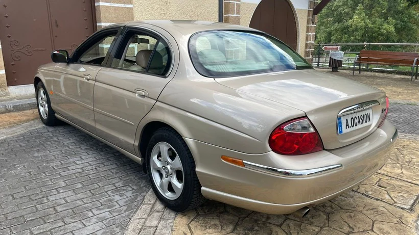 JAGUAR S-Type 4.0 V8 - glavna slika