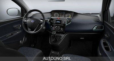 Lancia Ypsilon 1.0 FireFly 5 porte S&S Hybrid Silver GRIGIO PIET - glavna slika