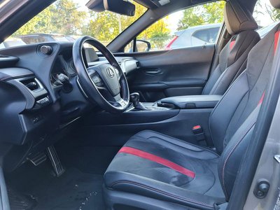Lexus UX Hybrid 4WD F Sport, Anno 2020, KM 65000 - glavna slika