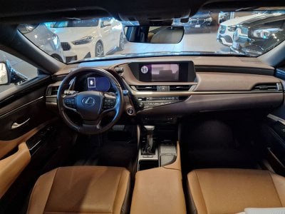 Lexus ES Hybrid Executive, Anno 2019, KM 98800 - glavna slika