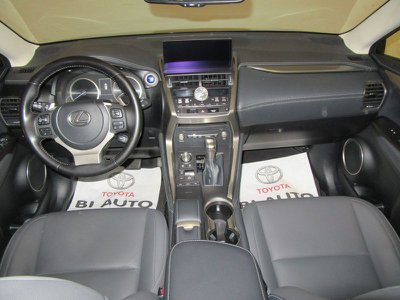 Lexus NX Hybrid 4WD Premium, Anno 2022, KM 75500 - glavna slika