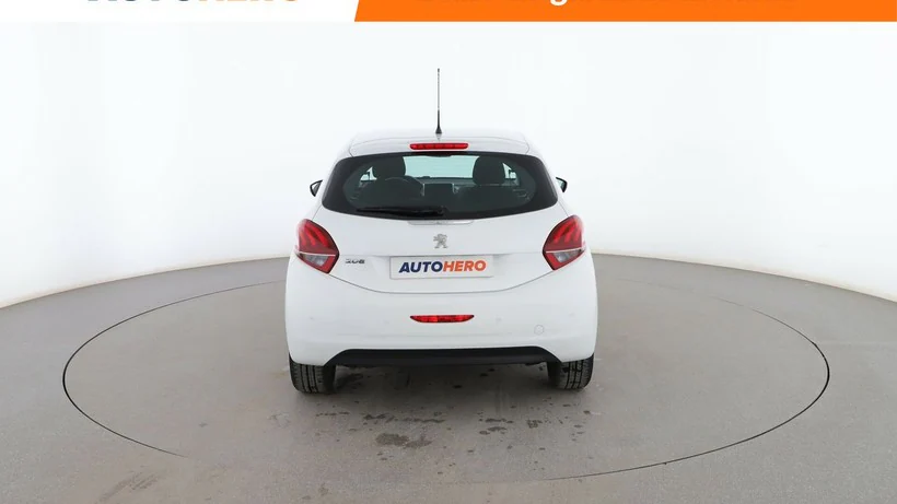 PEUGEOT 208 PureTech 73kW (100CV) Allure - glavna slika