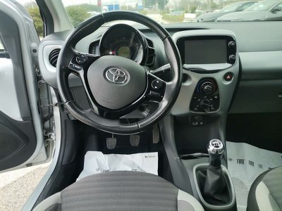Toyota Aygo Connect 1.0 VVT i 72 CV 5 porte x cool, Anno 2020, K - glavna slika