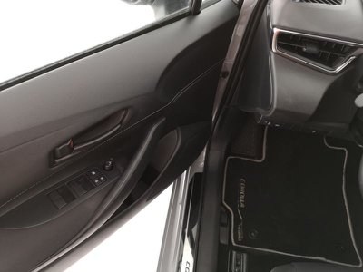 Toyota Corolla Touring Sports 1.8 Hybrid Business, Anno 2022, KM - glavna slika