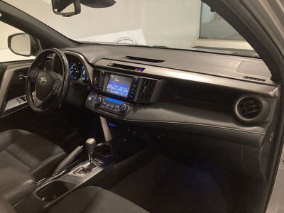 Toyota C HR (2016 2023) 1.8 Hybrid E CVT Dynamic, Anno 2019, KM - glavna slika