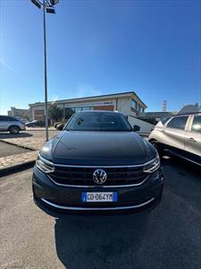 Volkswagen Tiguan 1.6 115 cv anno 2019 74.000 km - glavna slika