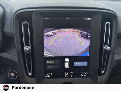 Volvo XC40 T2 Geartronic Momentum Core, Anno 2021, KM 43052 - glavna slika